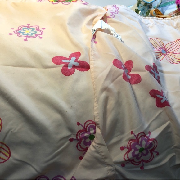 Twin Owl Floral Themed Quilt 1 Pillow sham & 2 blackout Curtains 60” long x 48” - Picture 10 of 12